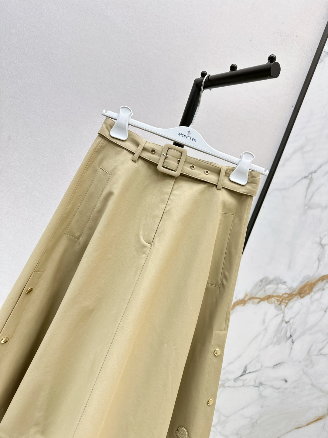Monc 25fw skirt