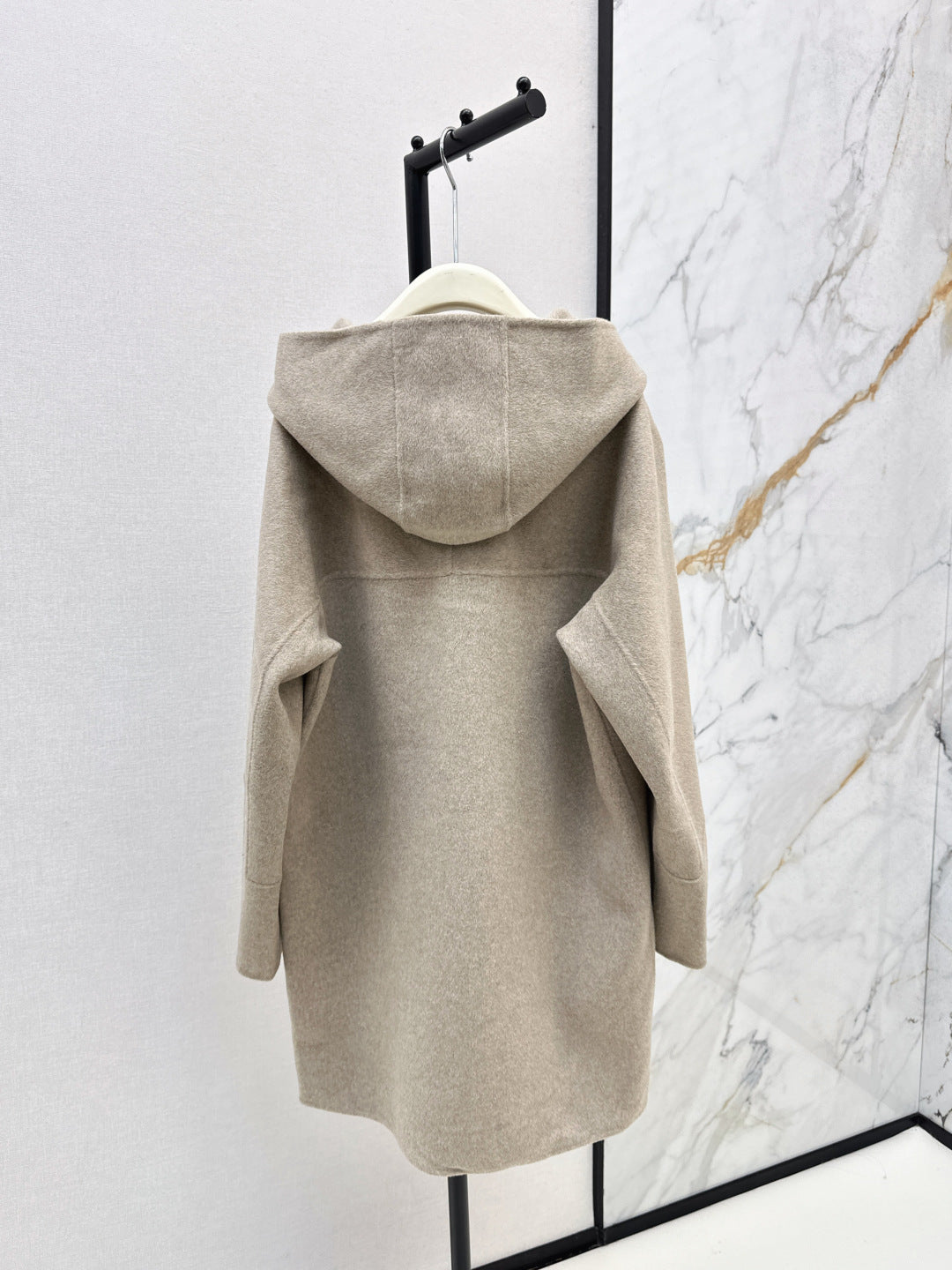 Loro 25fw hooded coat