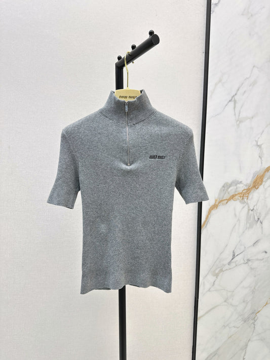 Miu 25fw knitted sweater