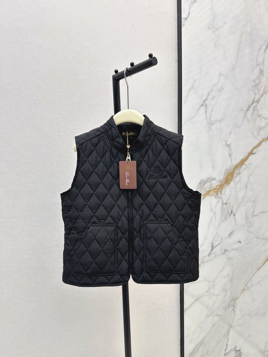 Loro 25fw padded vest