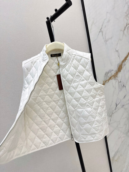 Loro 25fw padded vest