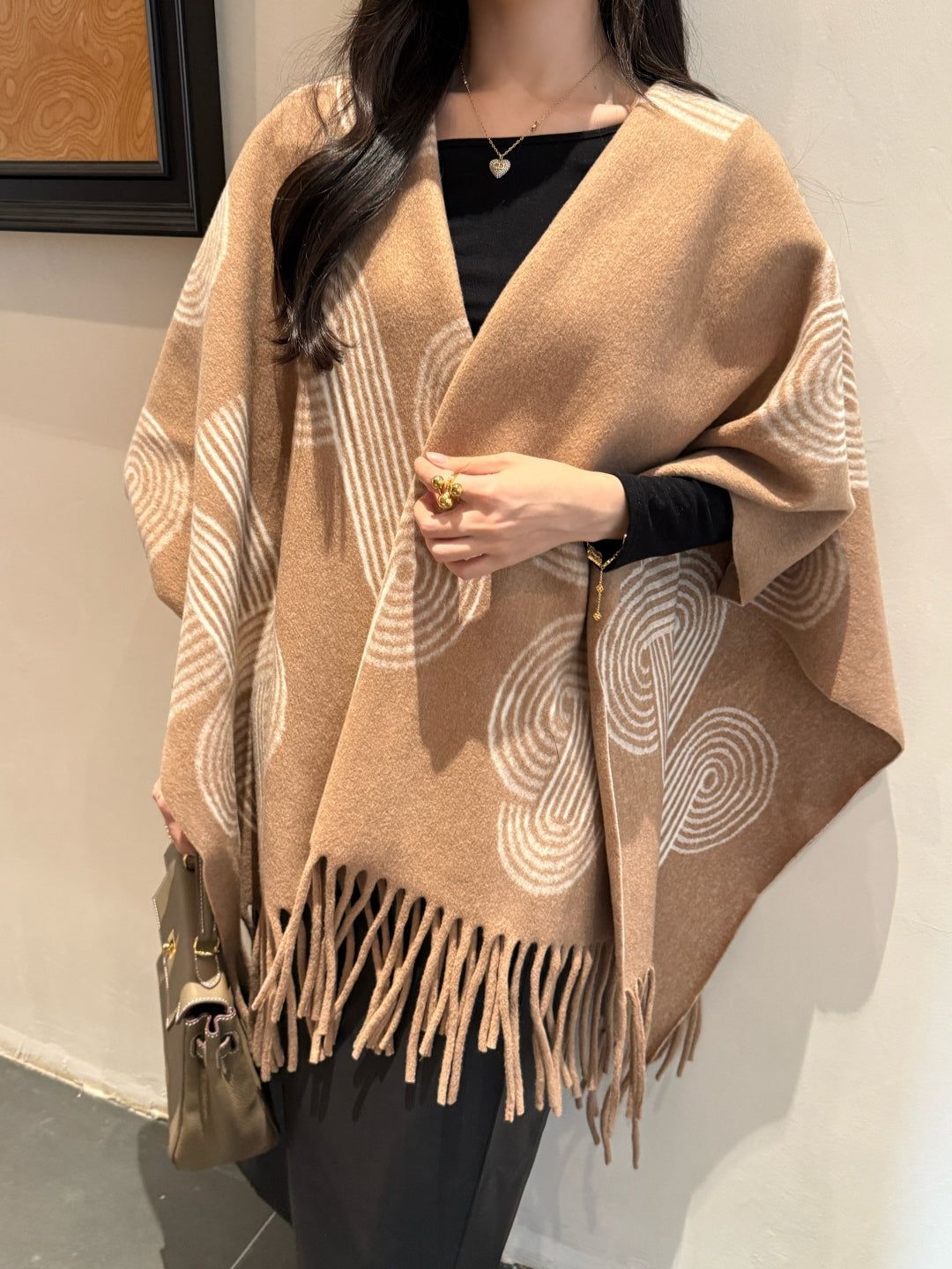 Herm 25fw cape