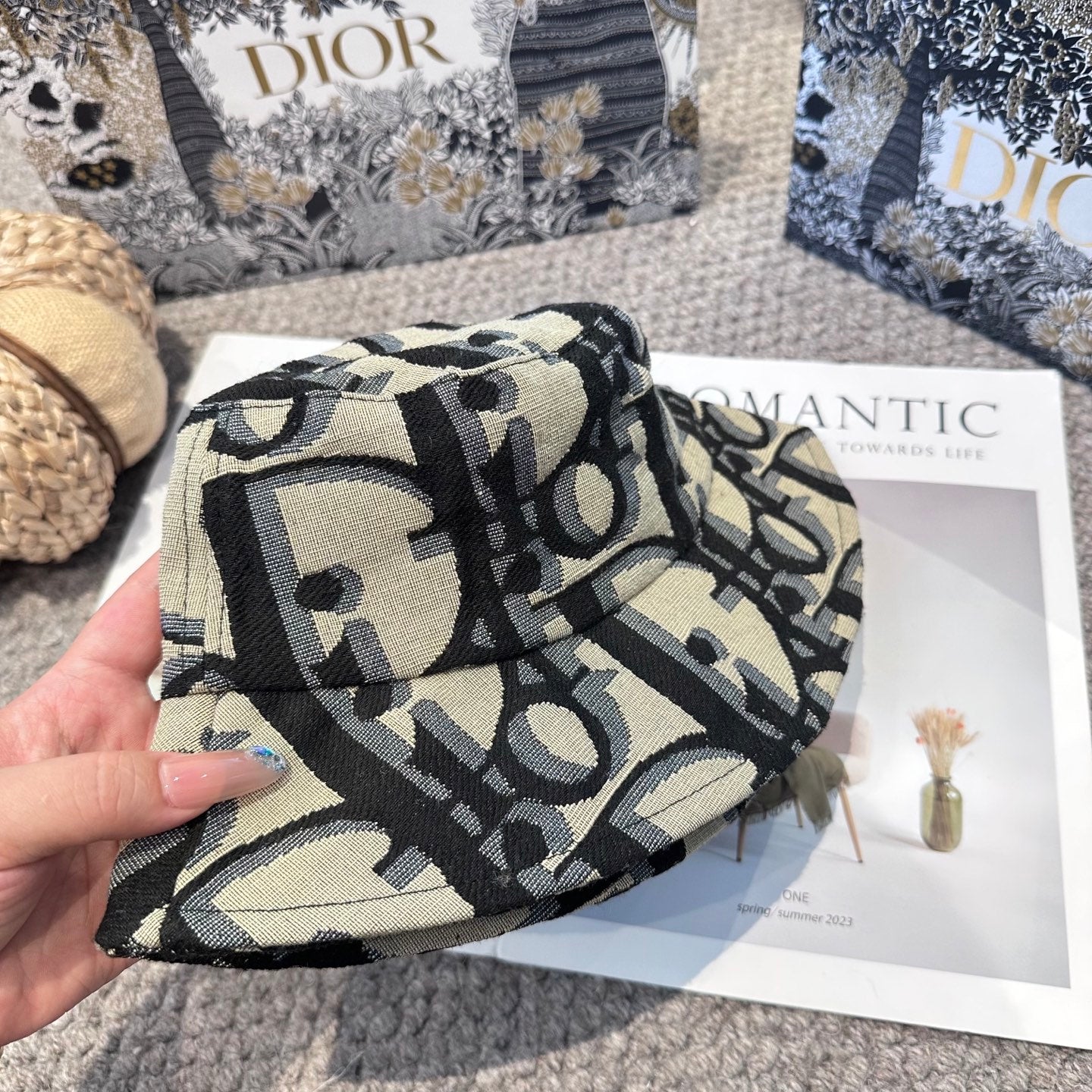 CD classic aged bucket hat