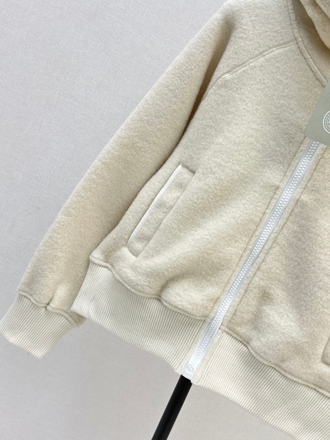 Canada 25fw hooded jacket