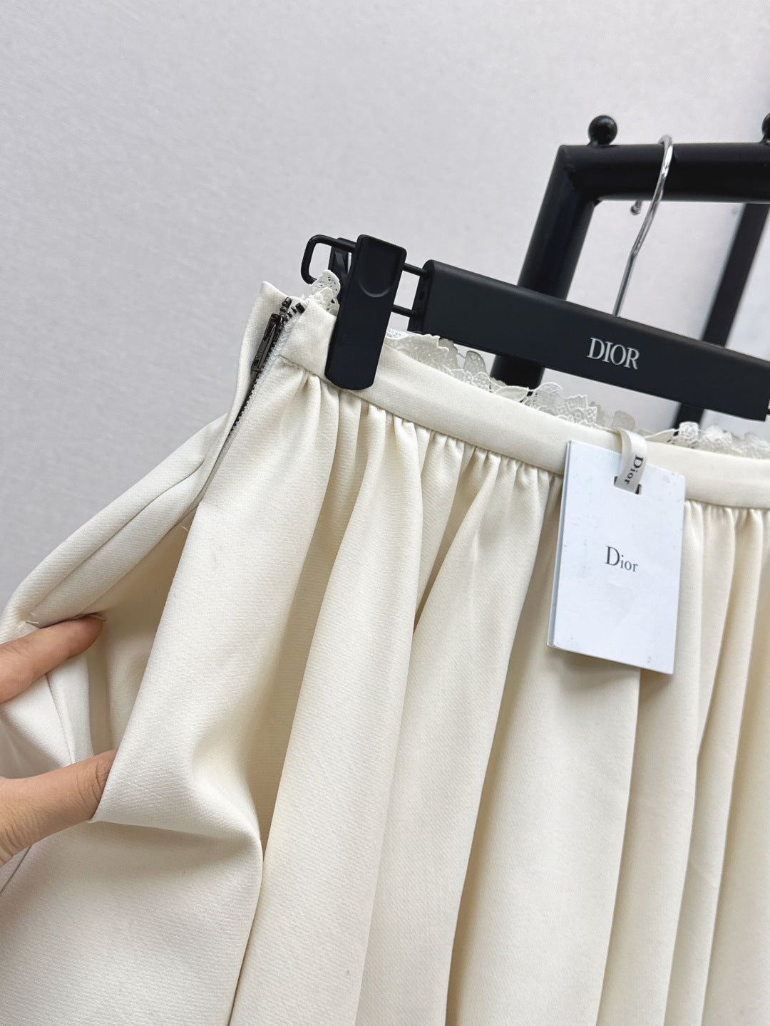 CD 25fw lace skirt