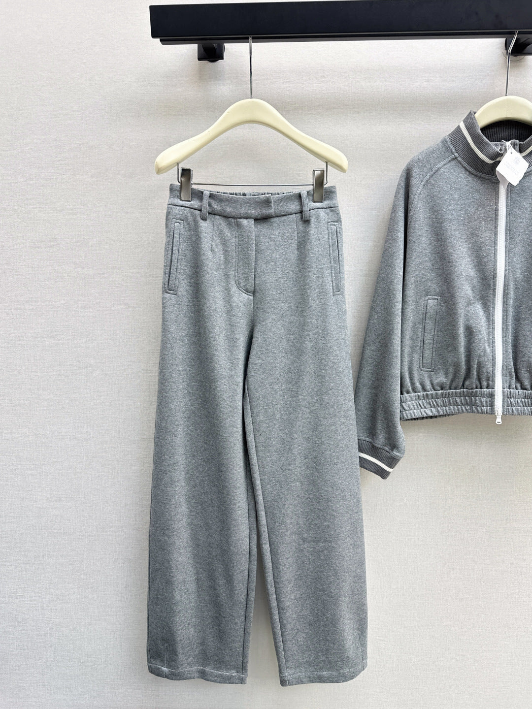 Brune 25fw tracksuit