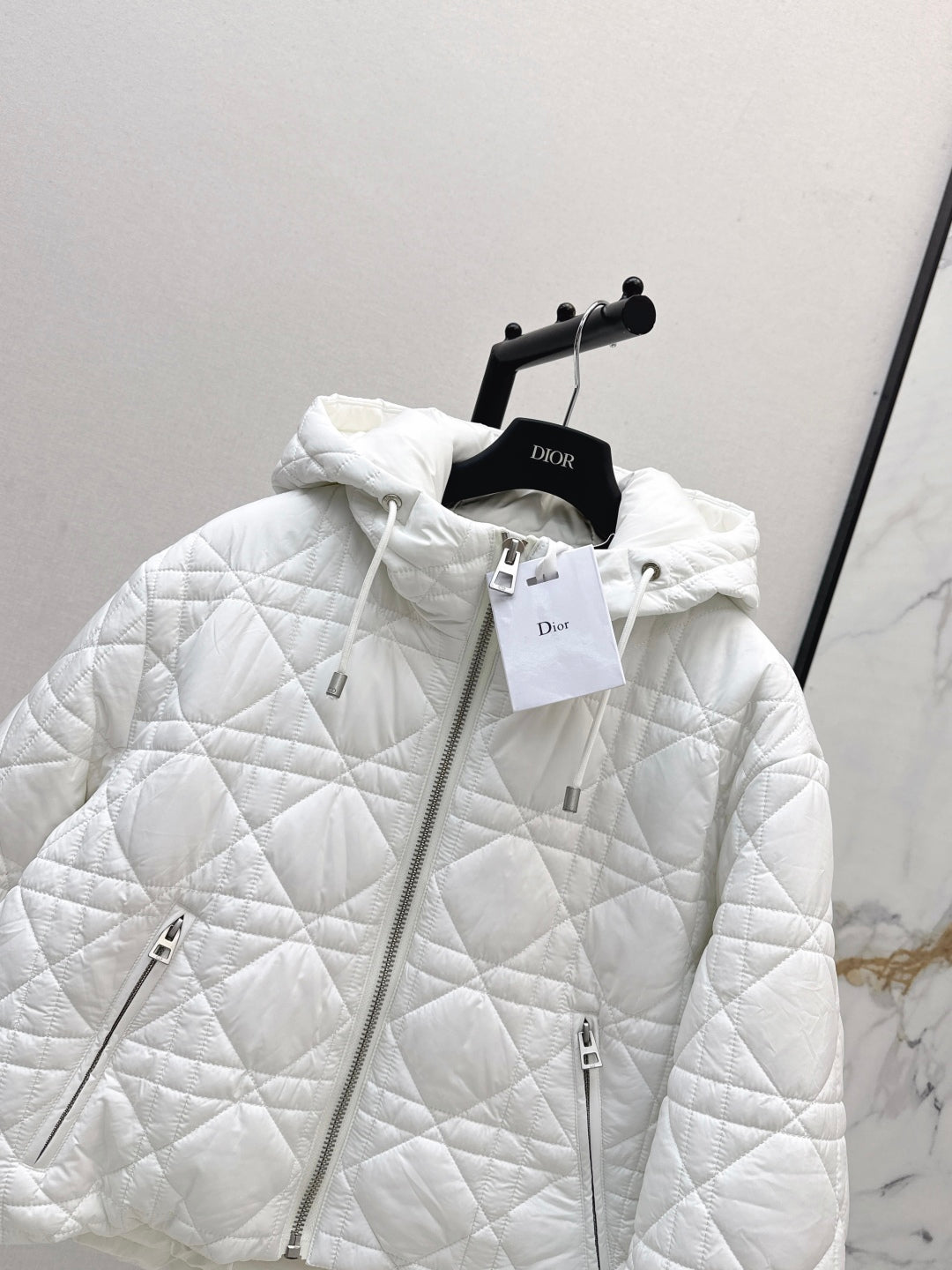 CD 25fw down jacket