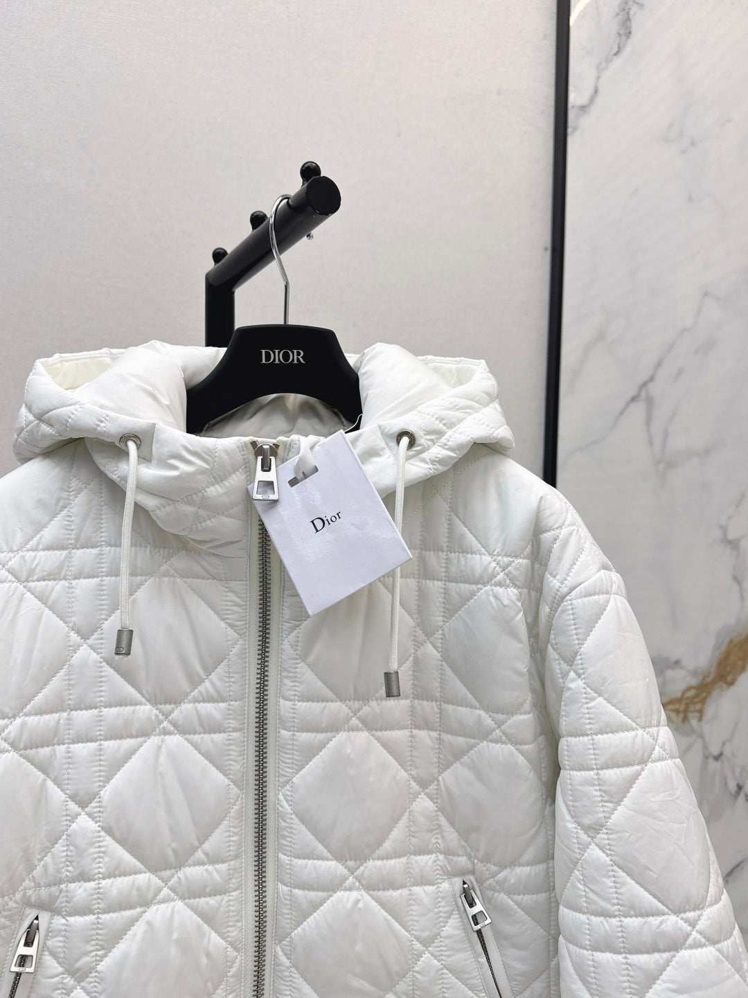 CD 25fw down jacket