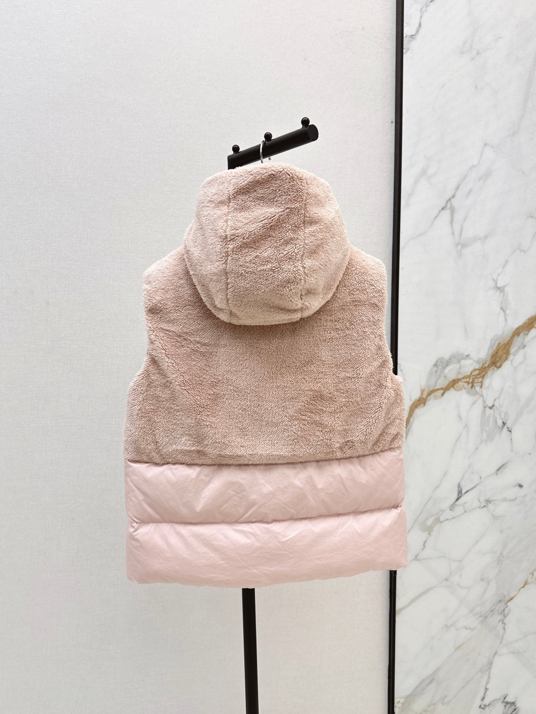 Monc 25fw down vest