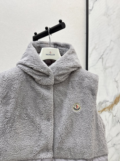 Monc 25fw down vest