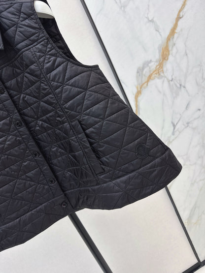 Monc 25fw down vest