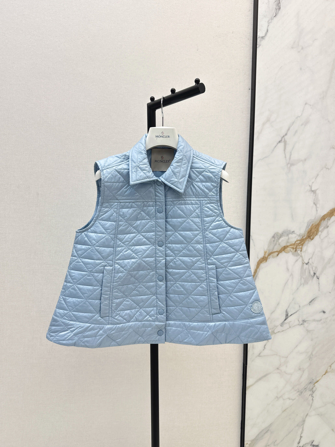 Monc 25fw down vest