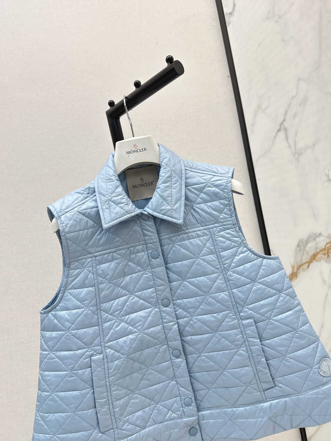 Monc 25fw down vest