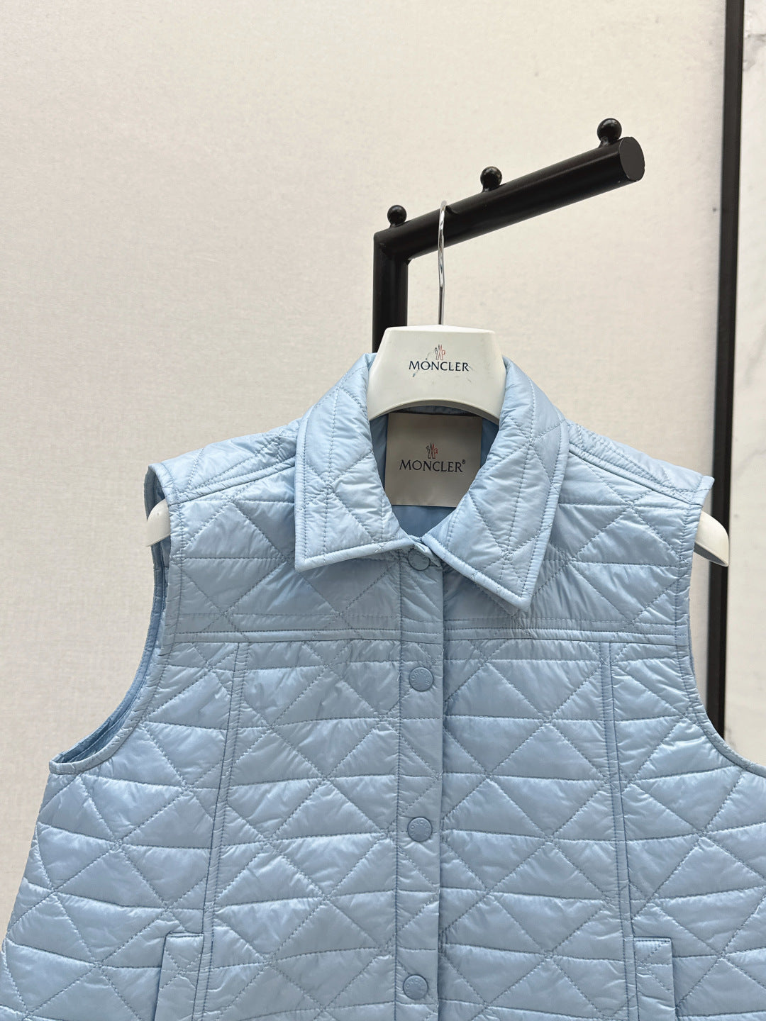 Monc 25fw down vest