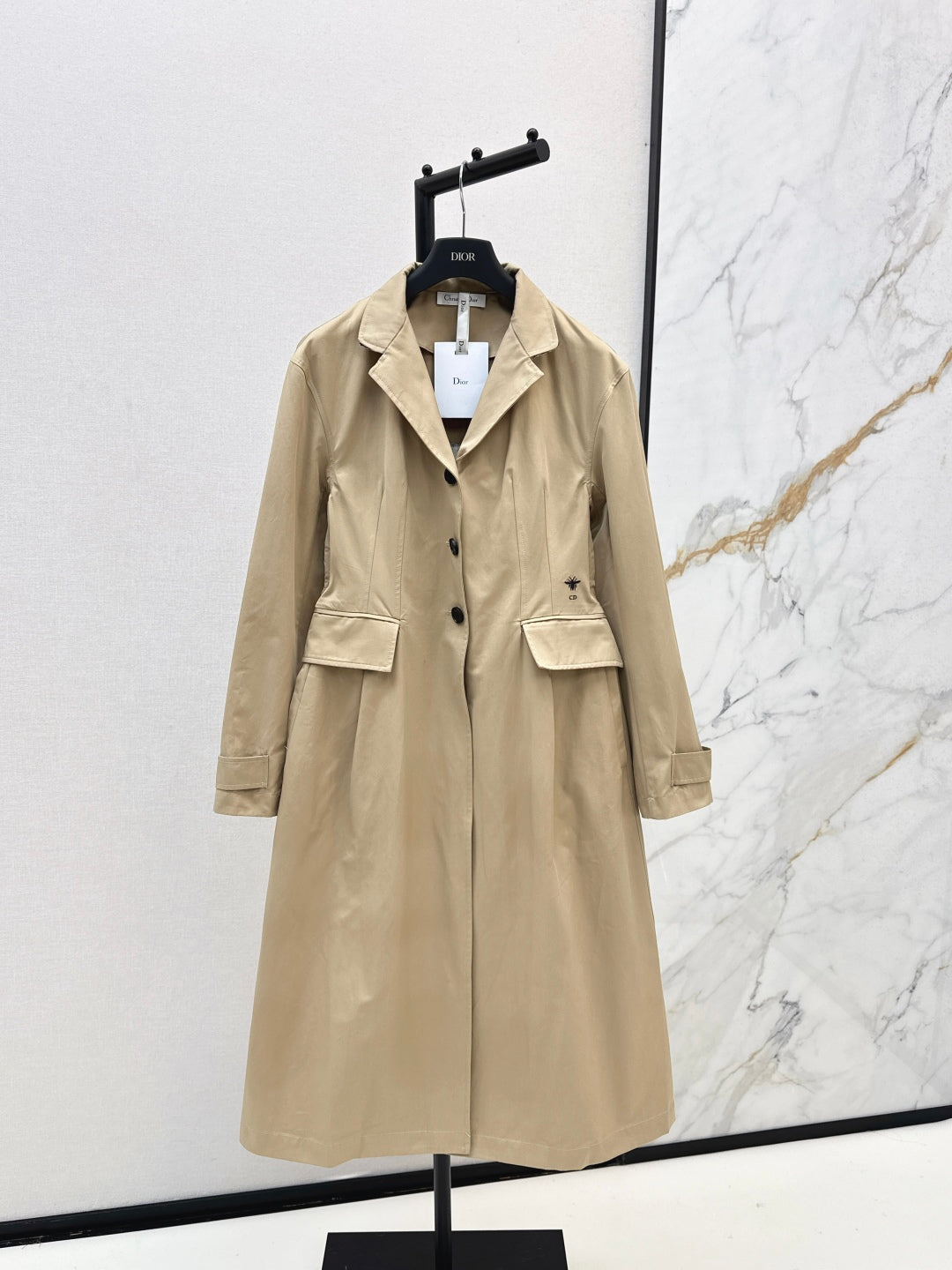 CD 25fw trench coat