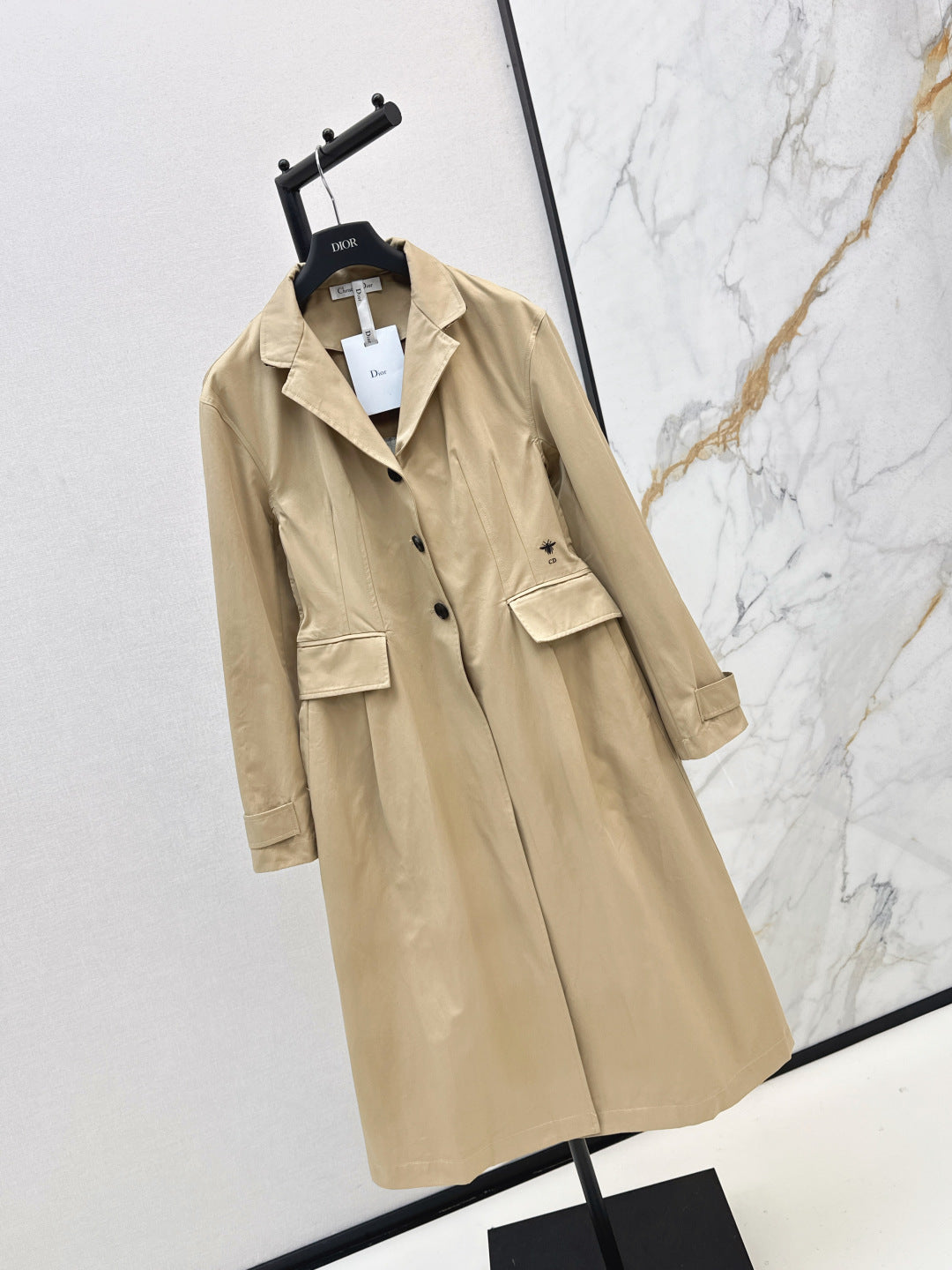 CD 25fw trench coat
