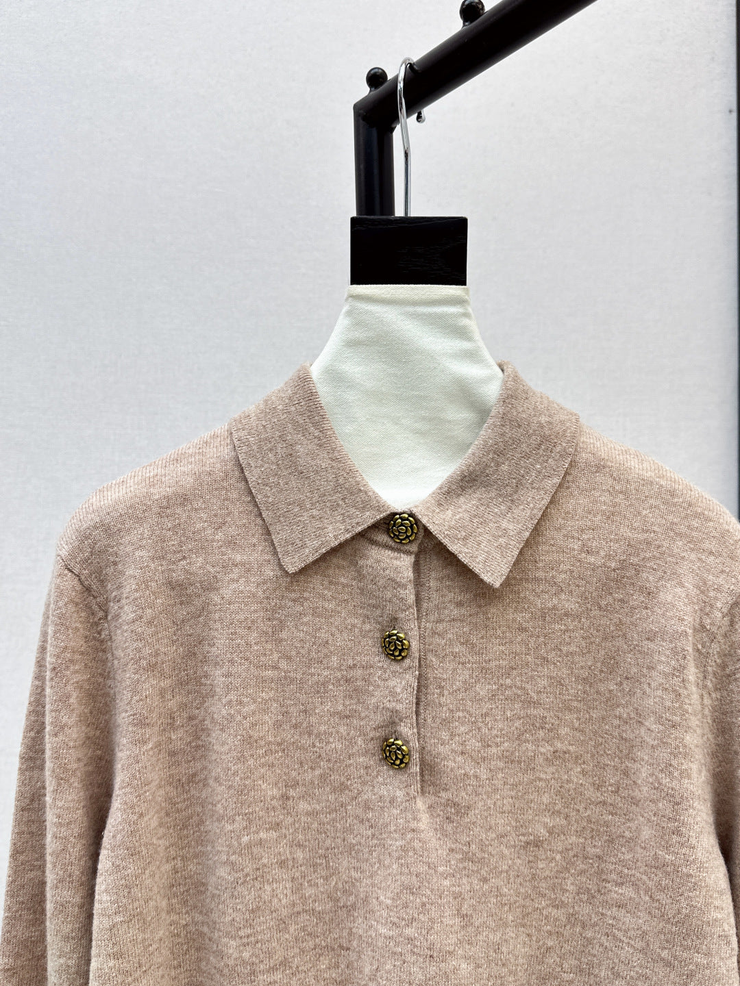 Loro 25fw lapel sweater