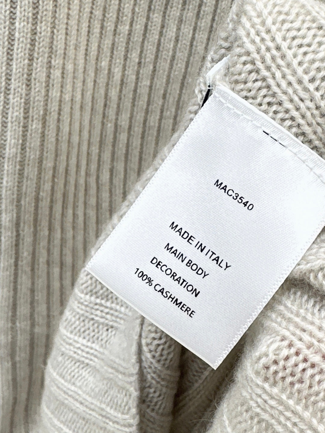 Loro 25fw cashmere dress