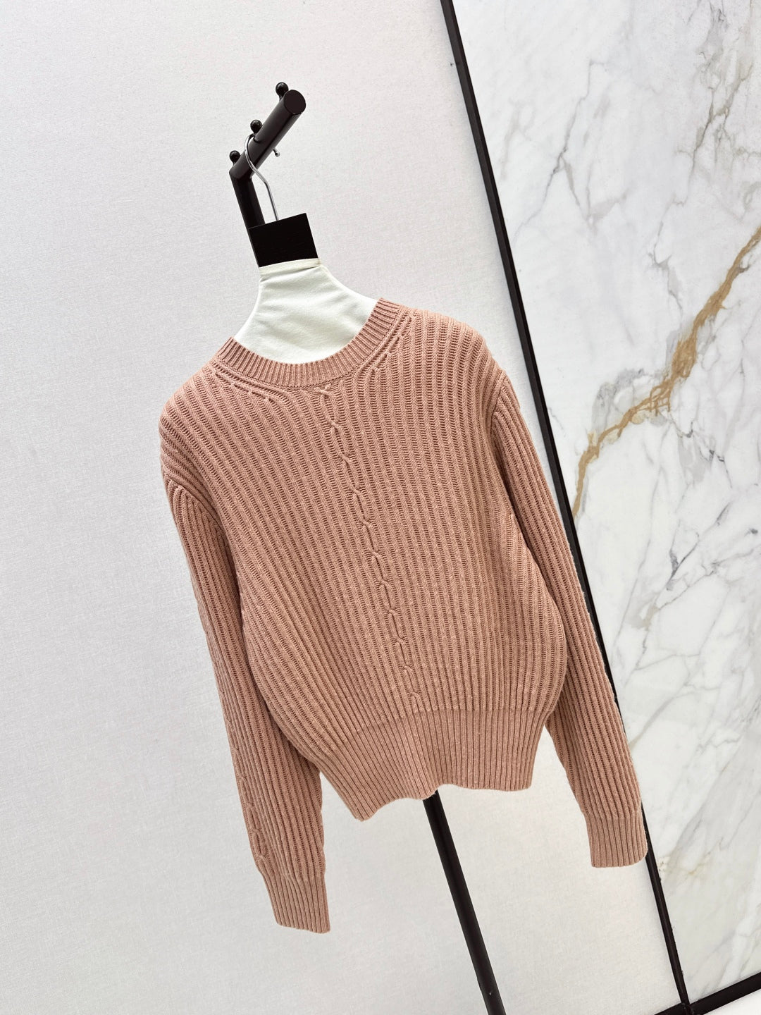 Loro 25fw knitted sweater
