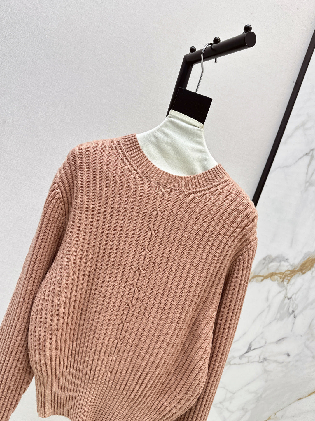 Loro 25fw knitted sweater