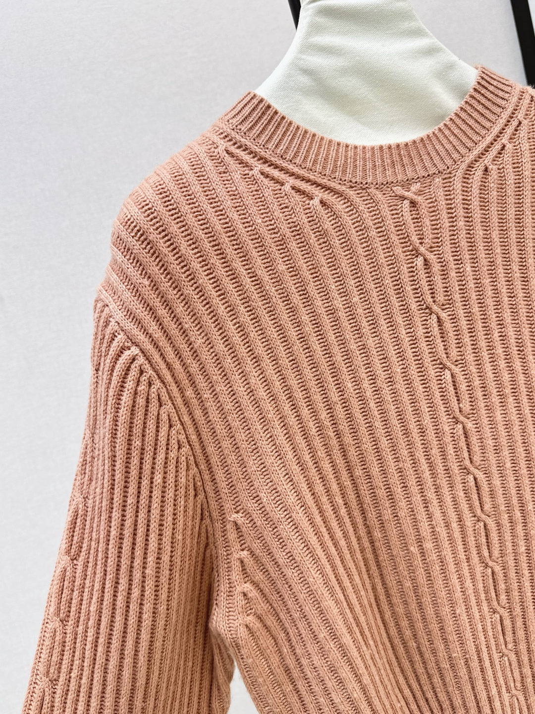Loro 25fw knitted sweater
