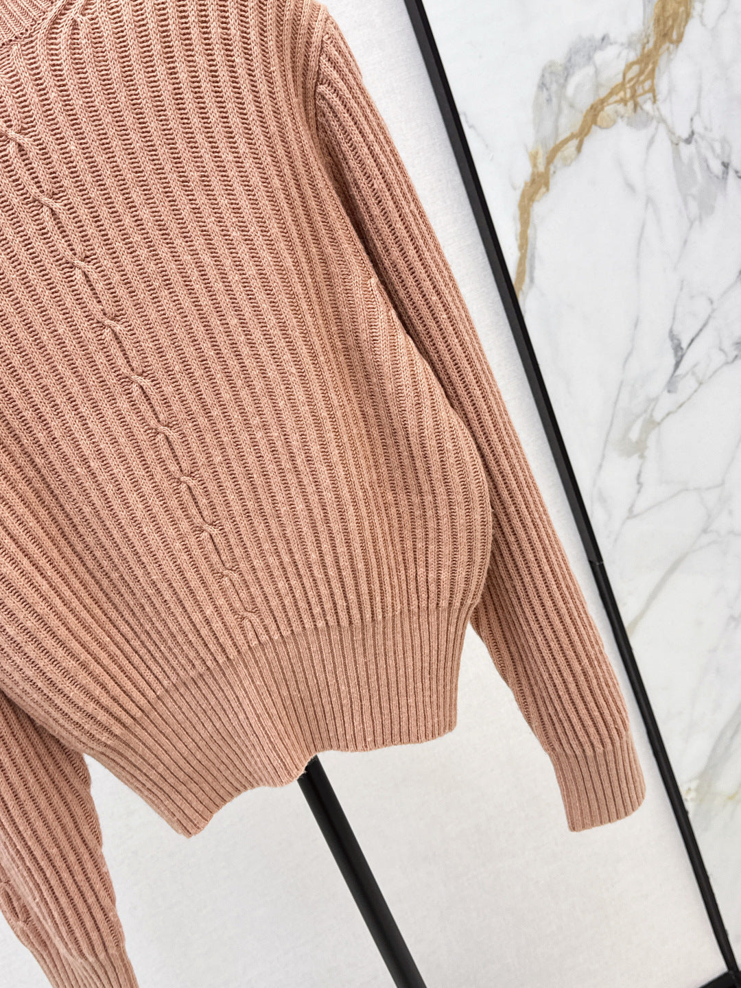 Loro 25fw knitted sweater