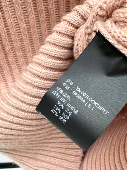Loro 25fw knitted sweater