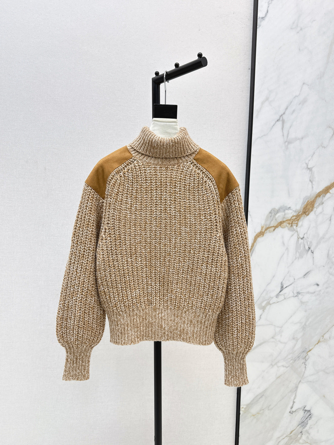 Loro 25fw cashmere sweater