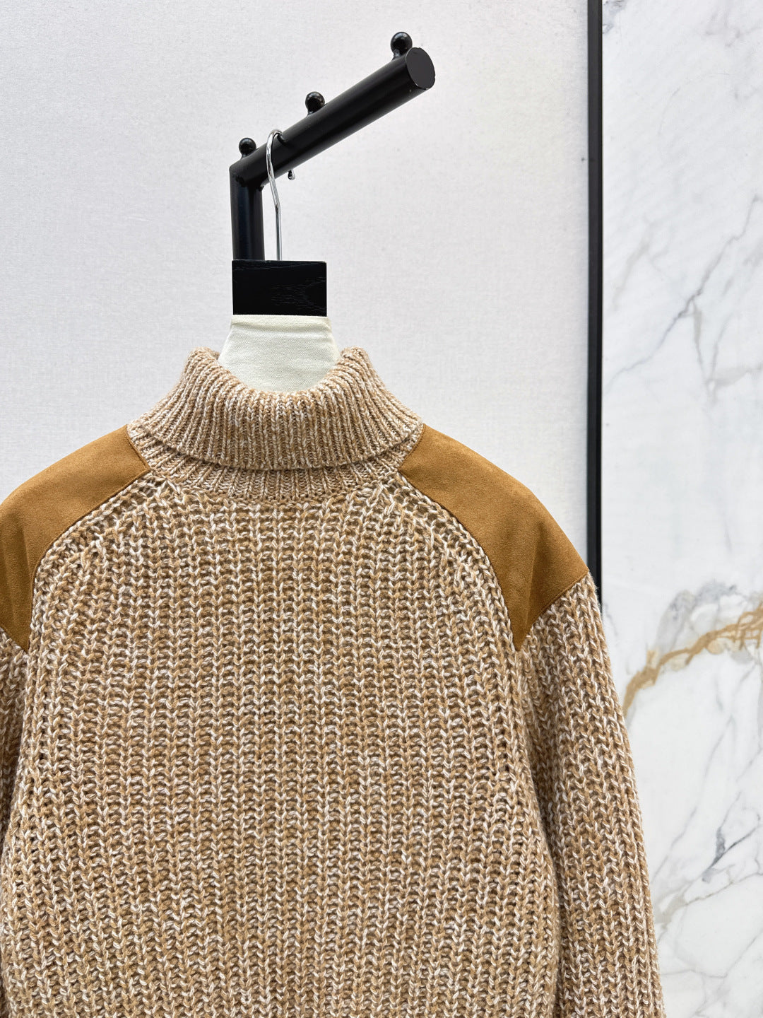 Loro 25fw cashmere sweater