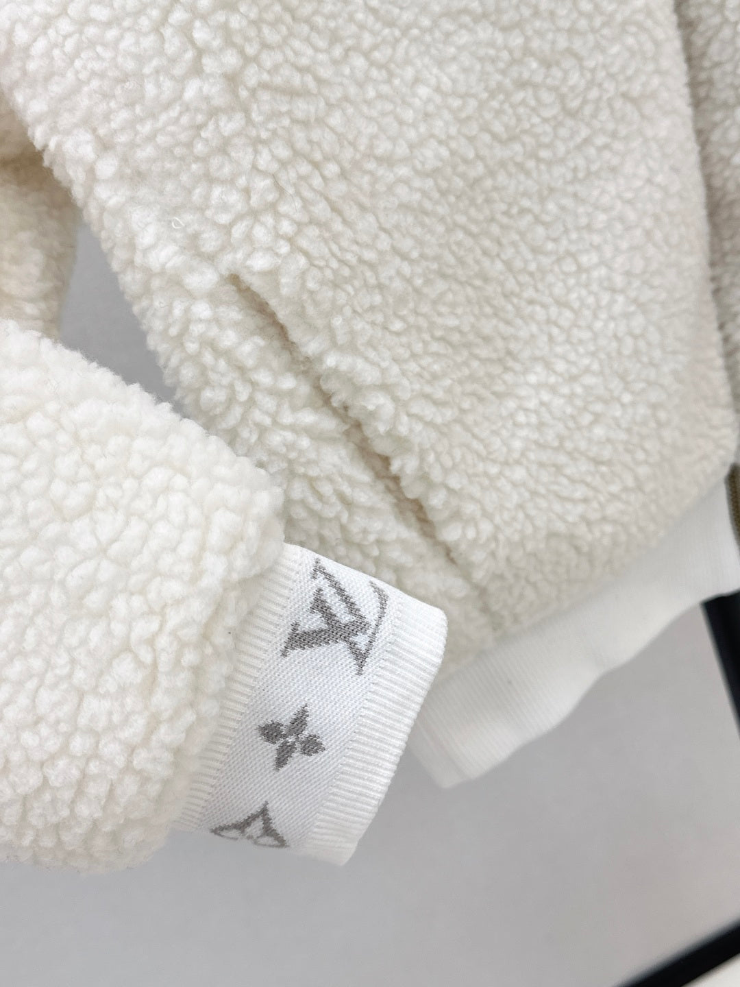 Louis 25fw lambswool jacket