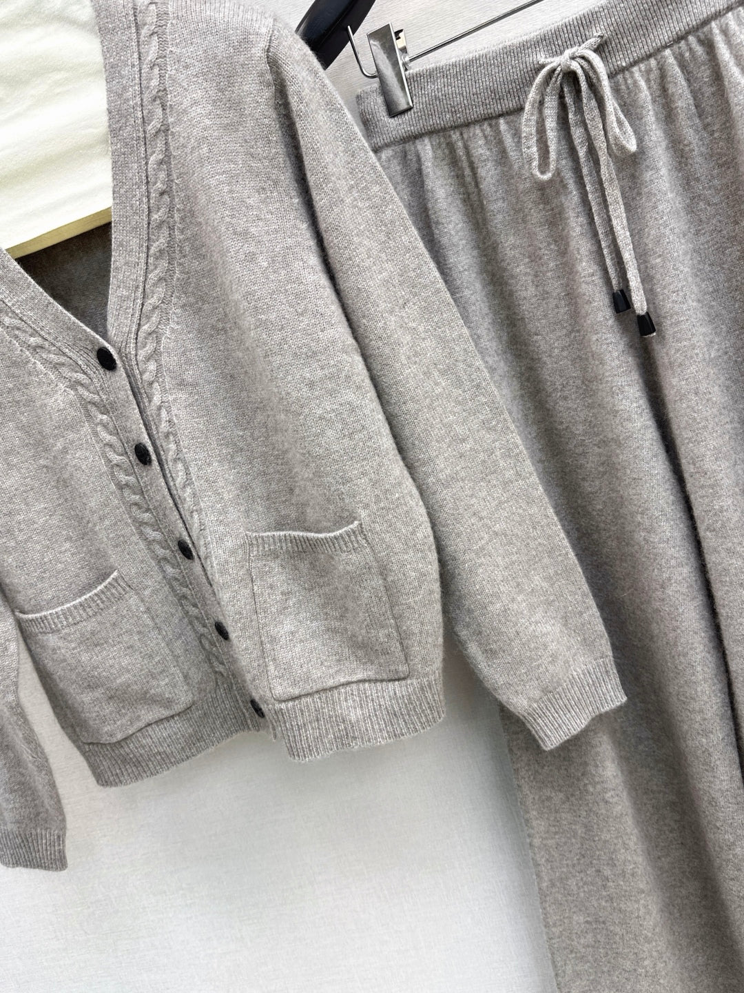 Loro 25fw knitted suit