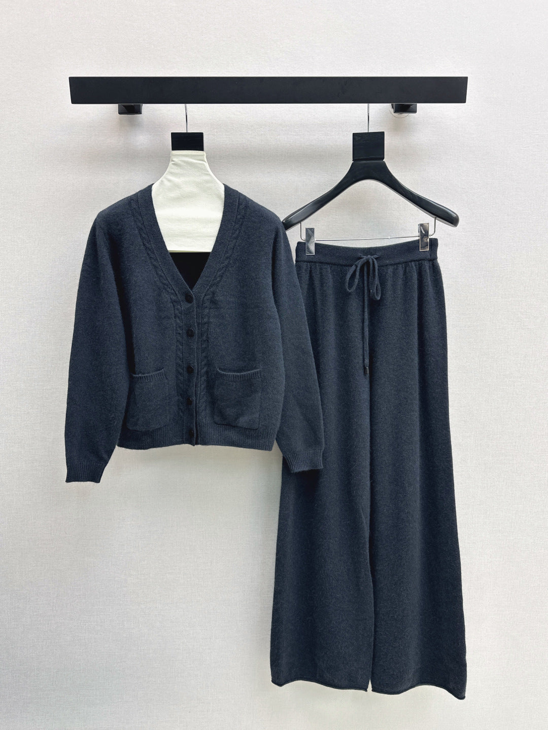 Loro 25fw knitted suit