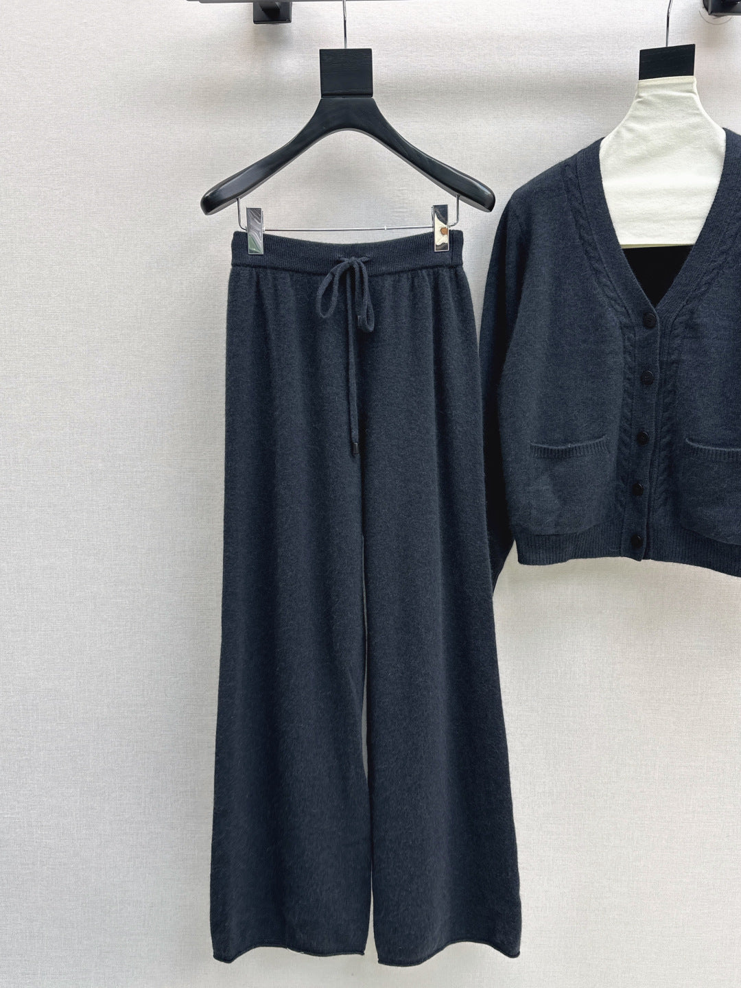 Loro 25fw knitted suit
