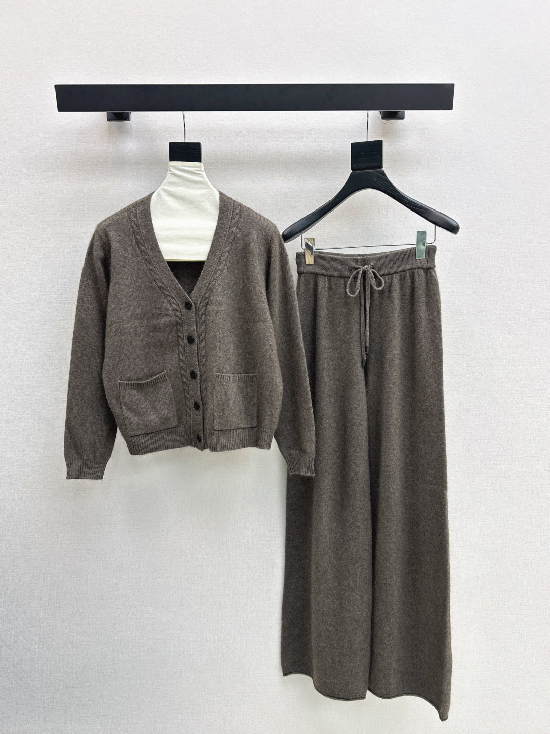 Loro 25fw knitted suit