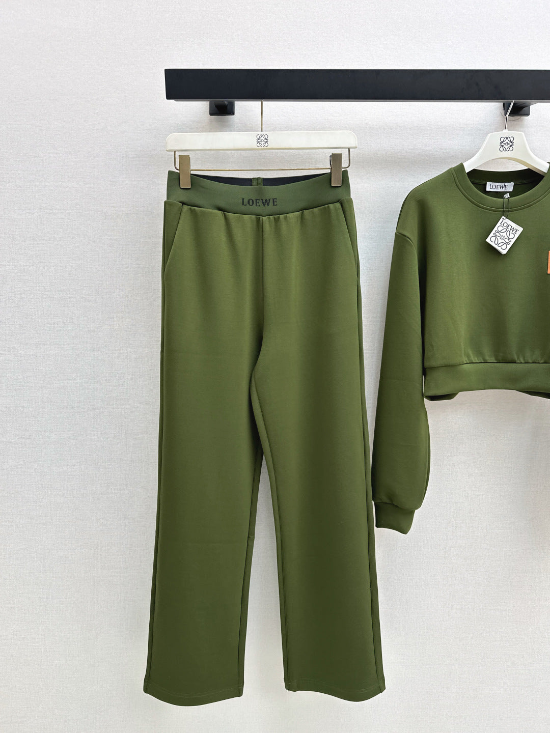Loe 25fw tracksuit