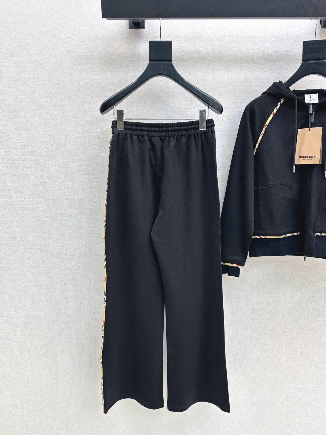 Bur 25fw tracksuit