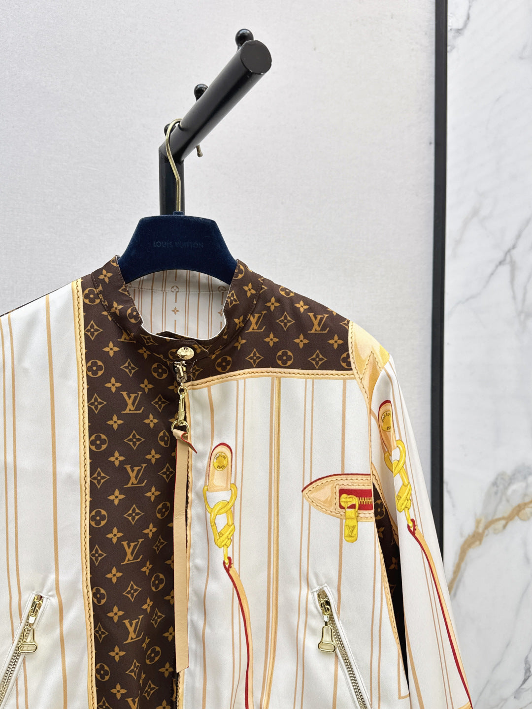 Louis 25fw reversible jacket