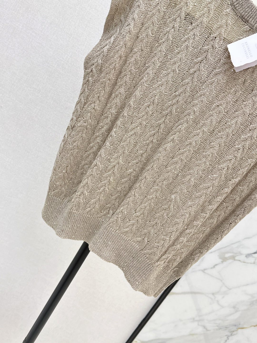 Brune 25fw beaded vest