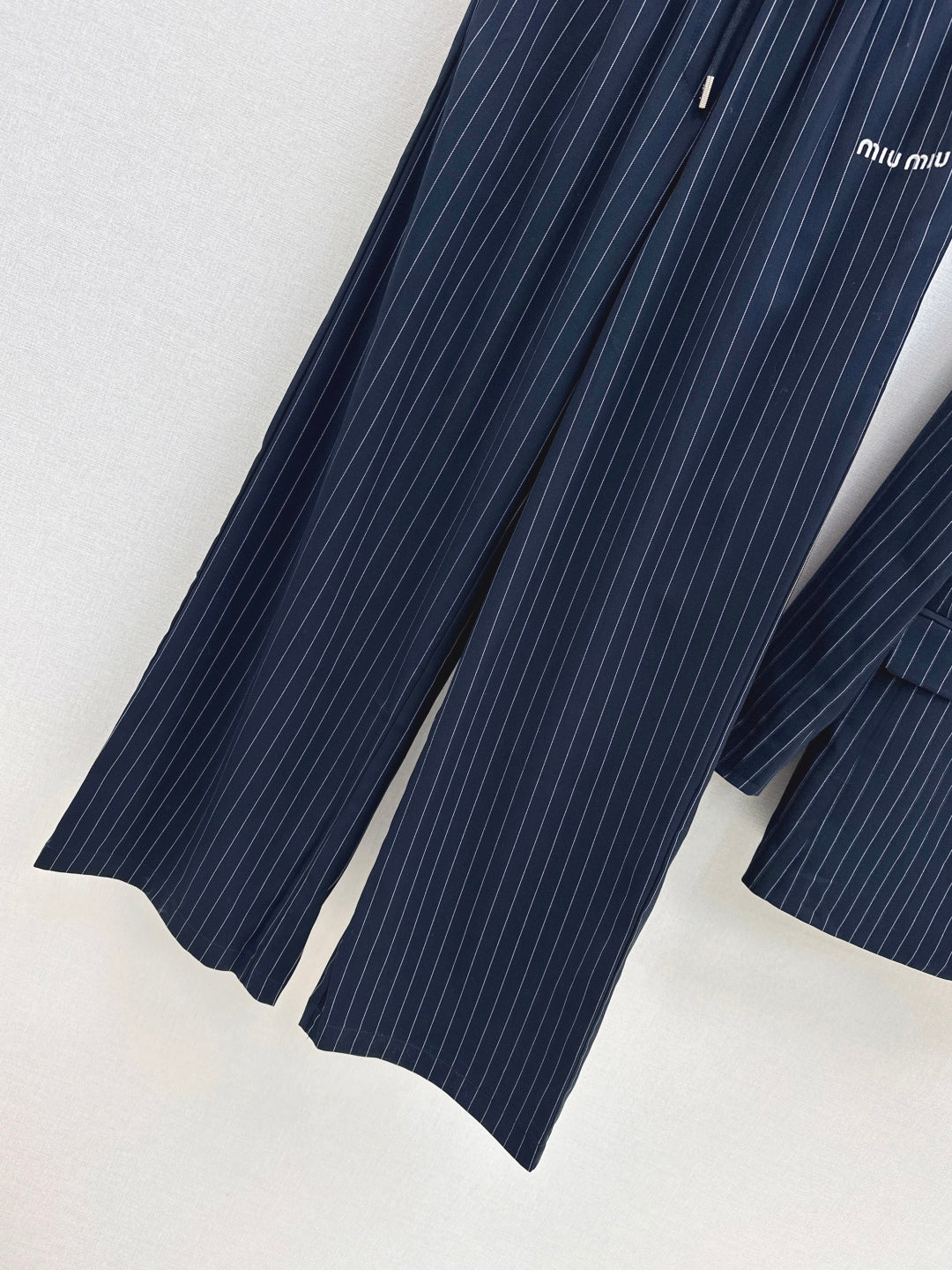 Miu 25fw striped pants