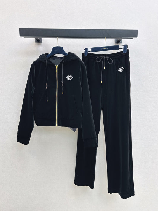 Louis 25fw velvet suit