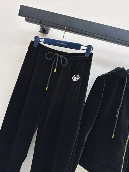 Louis 25fw velvet suit