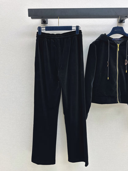 Louis 25fw velvet suit