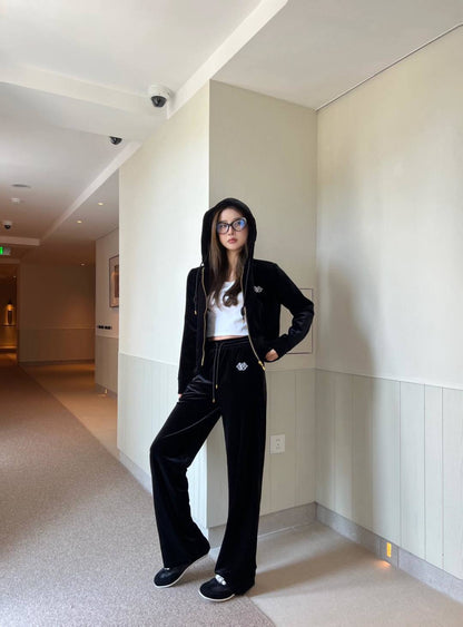 Louis 25fw velvet suit