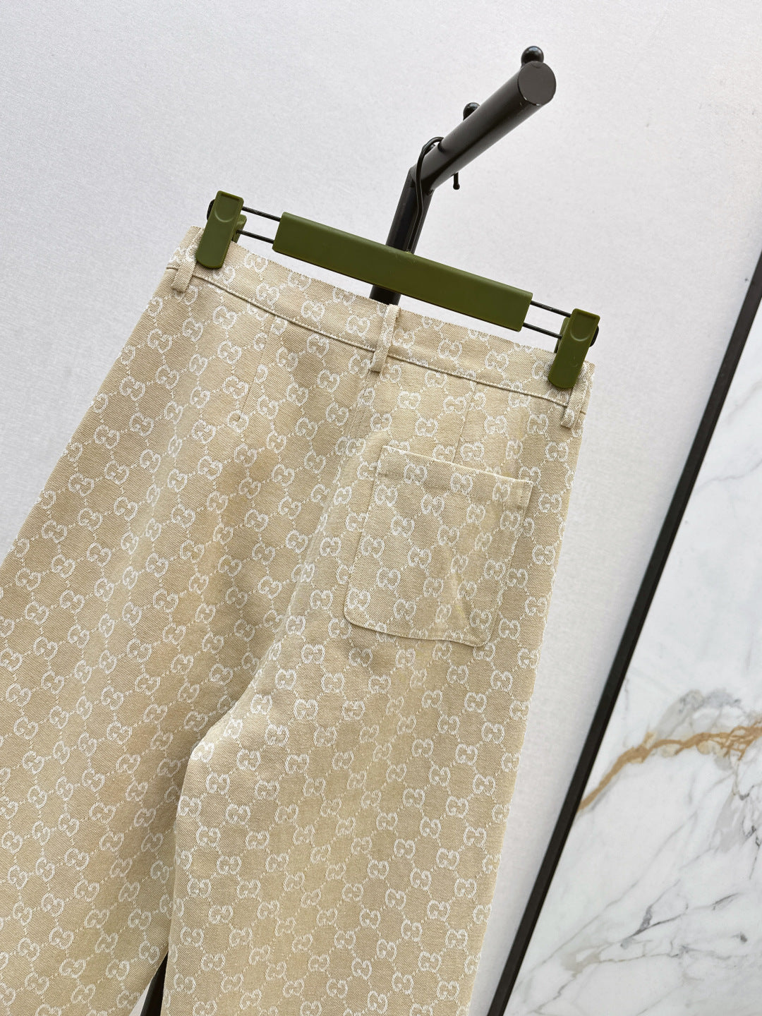 Guc 25fw jacquard jeans