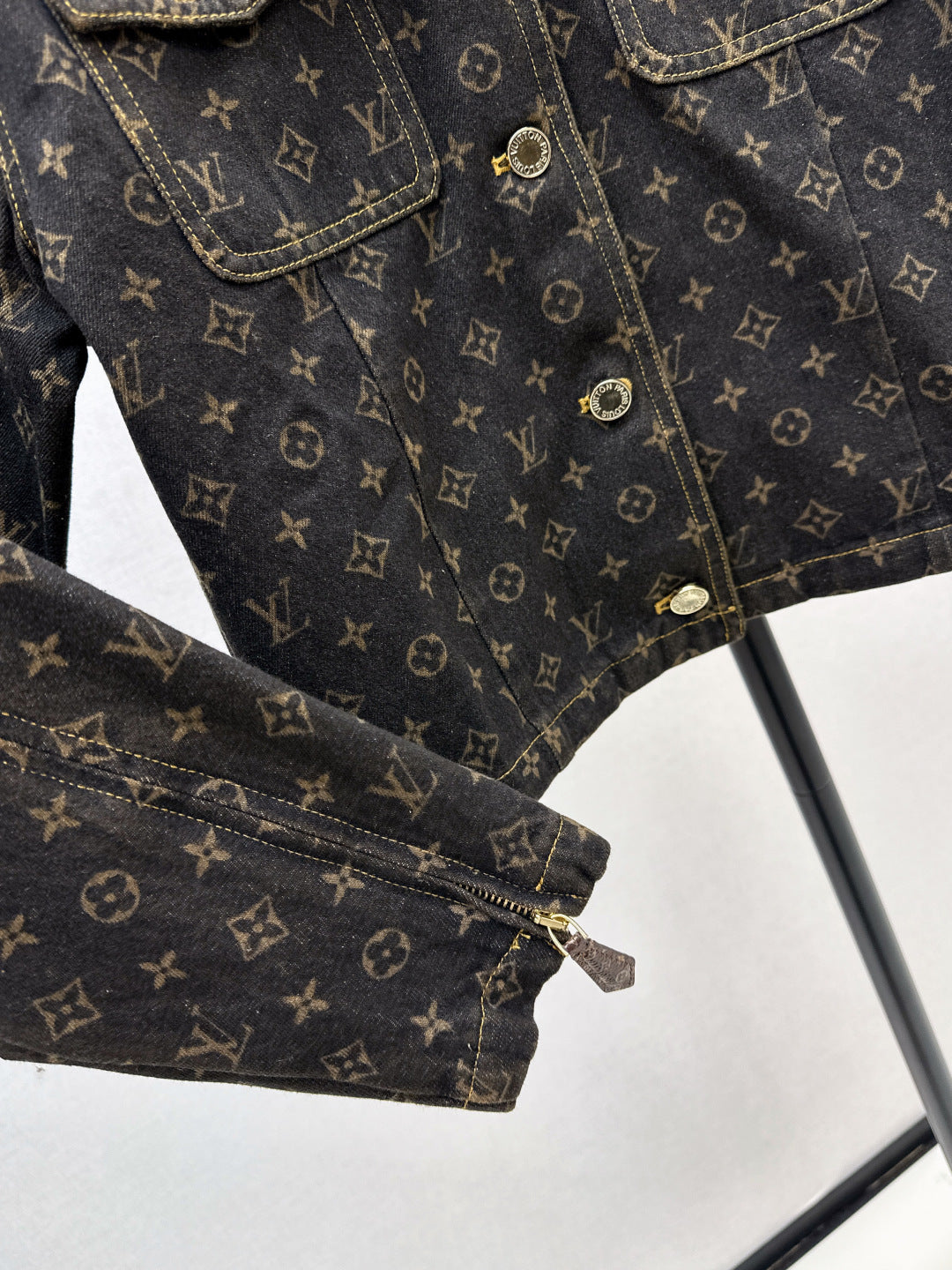 Louis 25fw romantique jacket