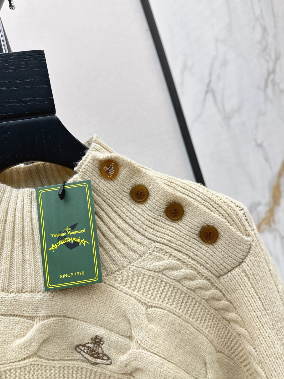 West 25fw vivienne cape