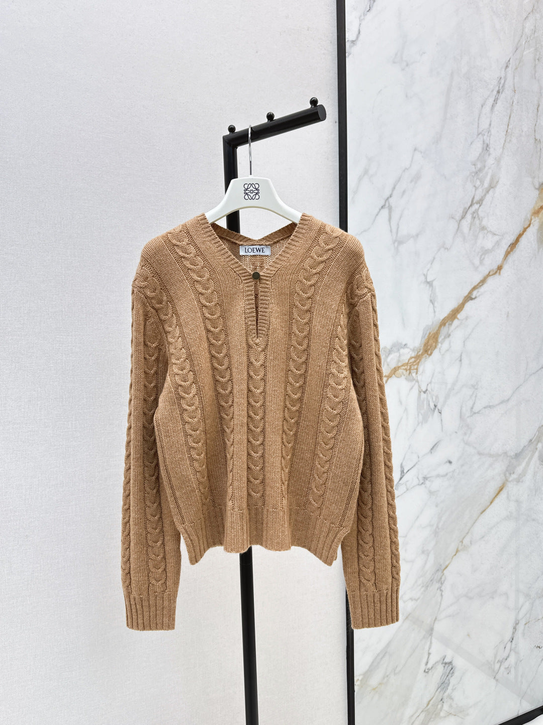 Loe 25fw cashmere sweater