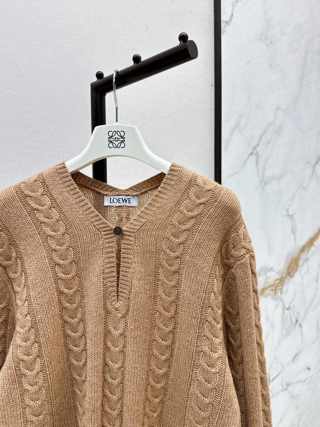 Loe 25fw cashmere sweater