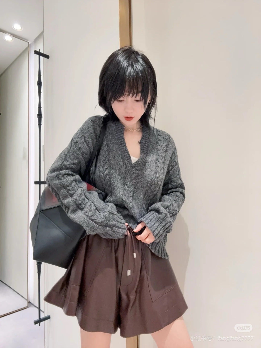 Loe 25fw cashmere sweater