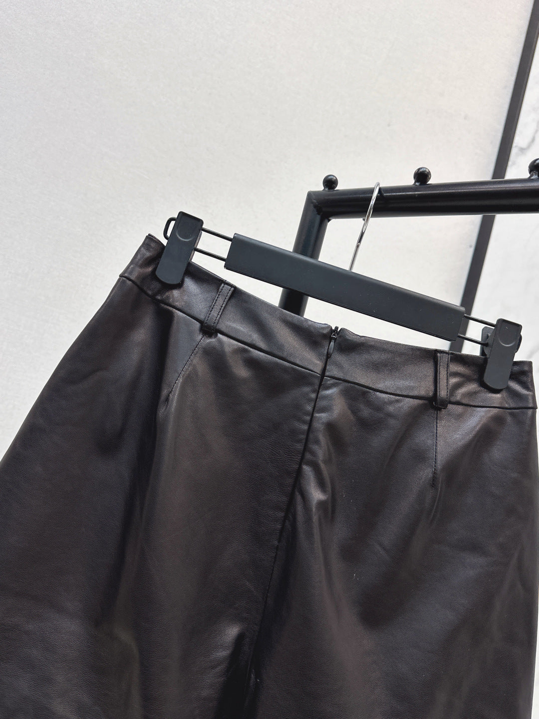Pra 25fw leather skirt